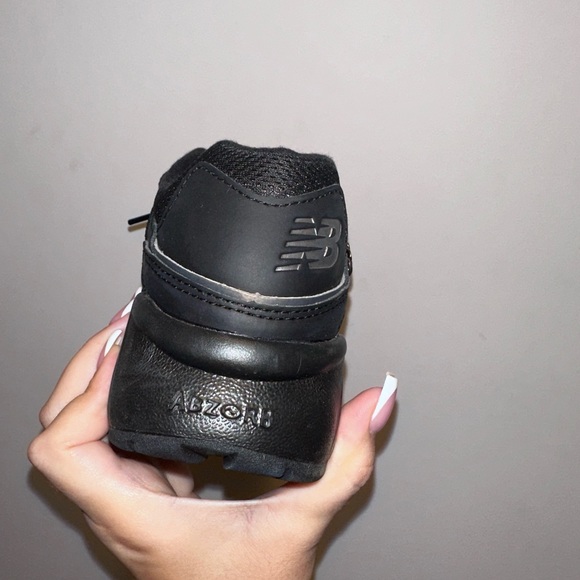 NEW BALANCE WL850GFC BLACK/BLACK - Picture 4 of 5